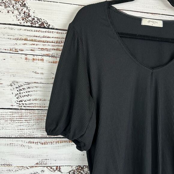 Women's A Beautiful Soul NWOT Black Short Sleeve Body Suit Size B (2X 18/20) - Picture 3 of 8